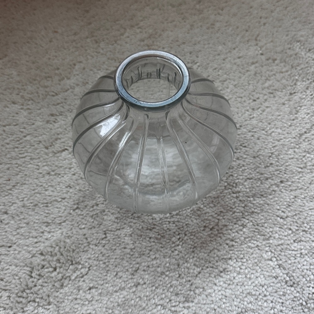 Elegant Clear Glass Vase